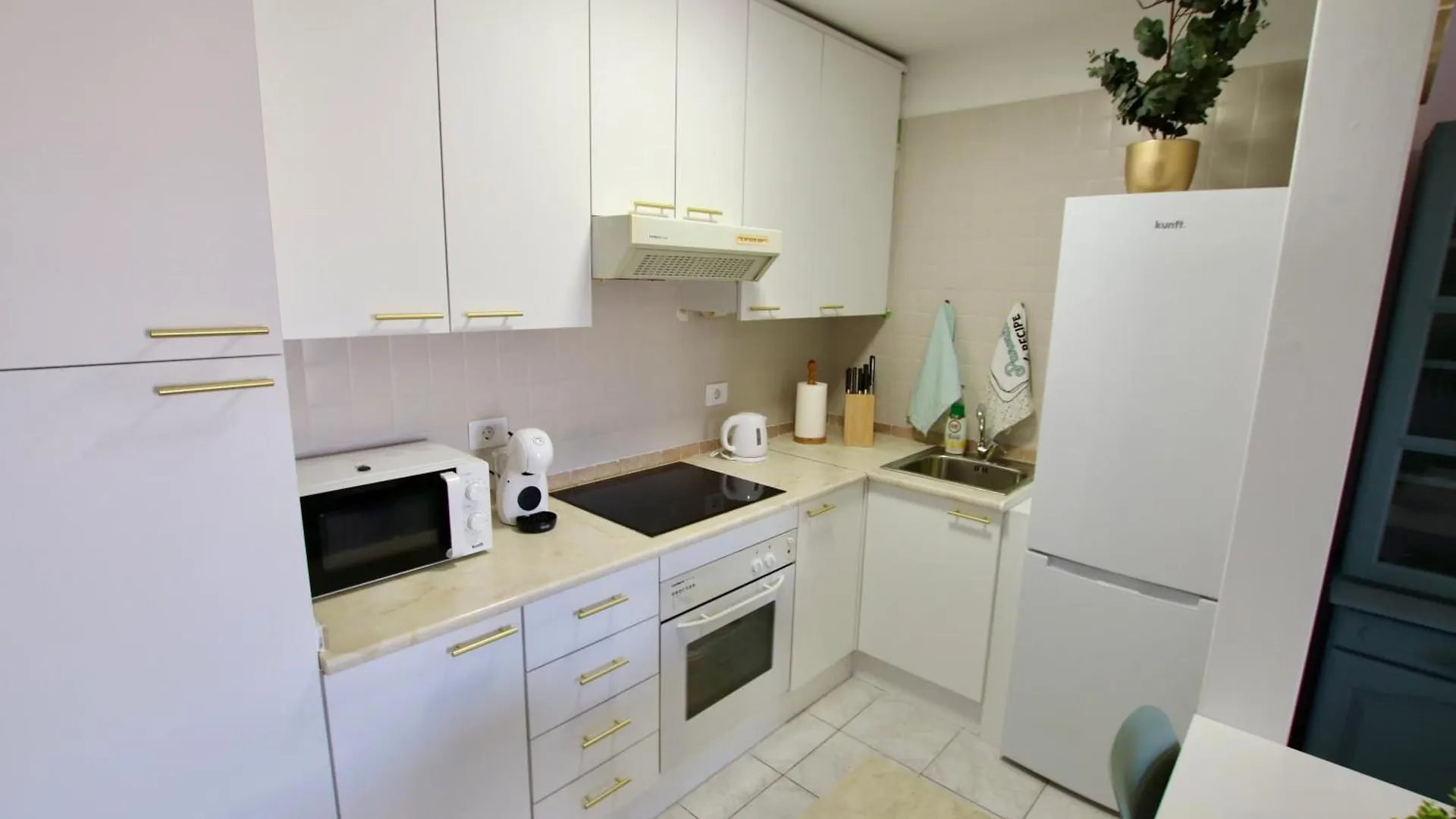Apartamento Vista Parcial Mar En Tenerife Sur 코스타델실렌시오 0*,